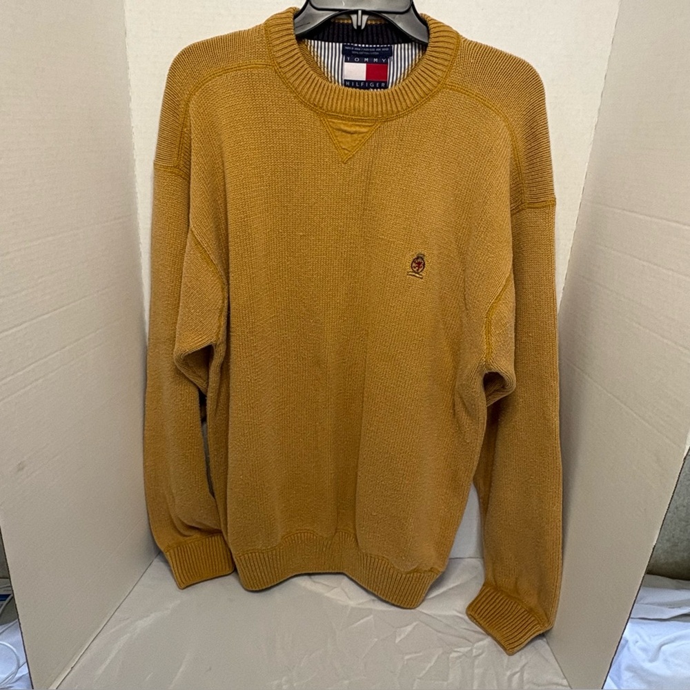 Vintage Tommy Hilfiger Men's Golden Crewneck Sweater
